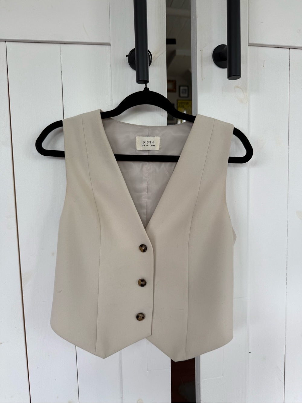 DISSH ROWAN VEST - Picture 2 of 4